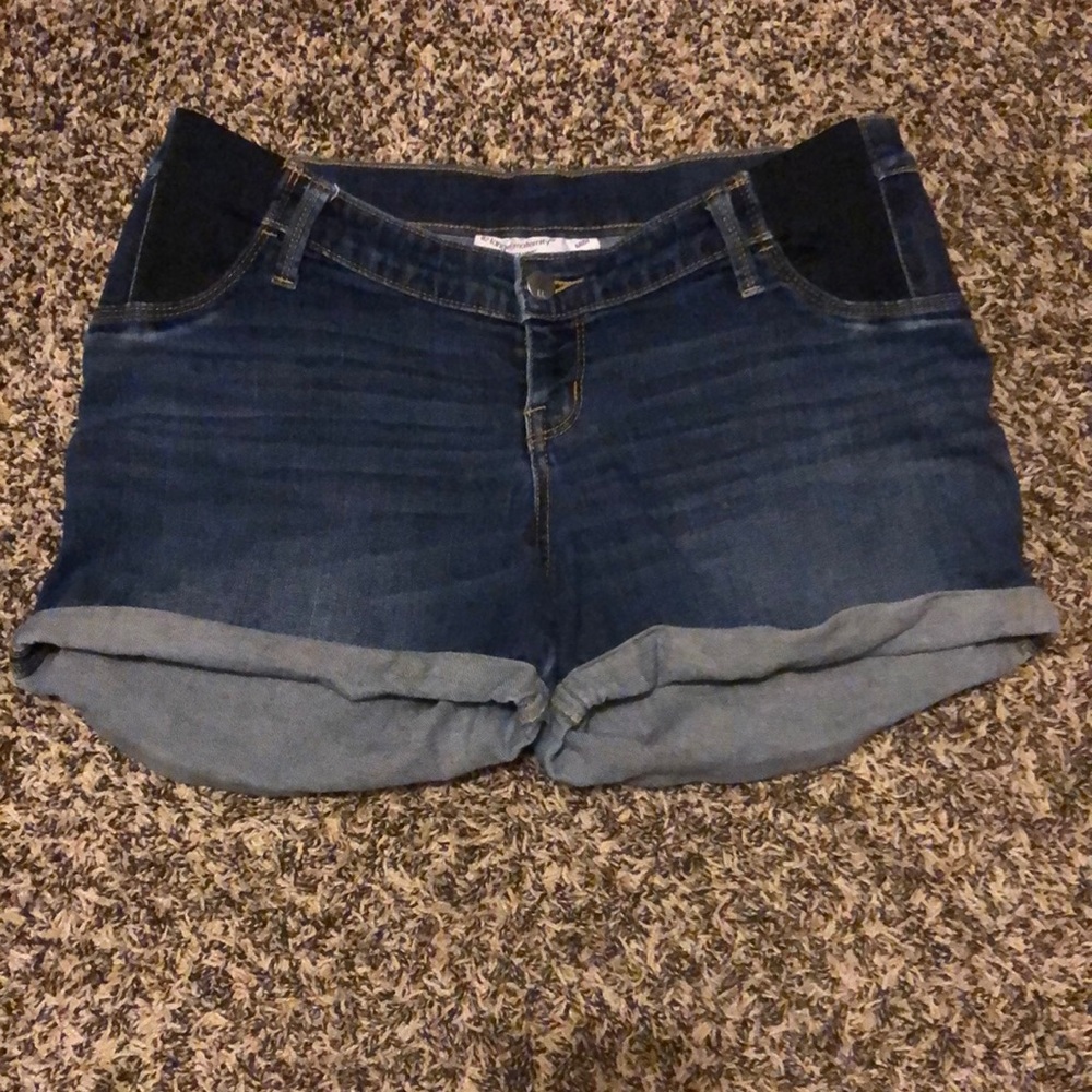 Small maternity shorts